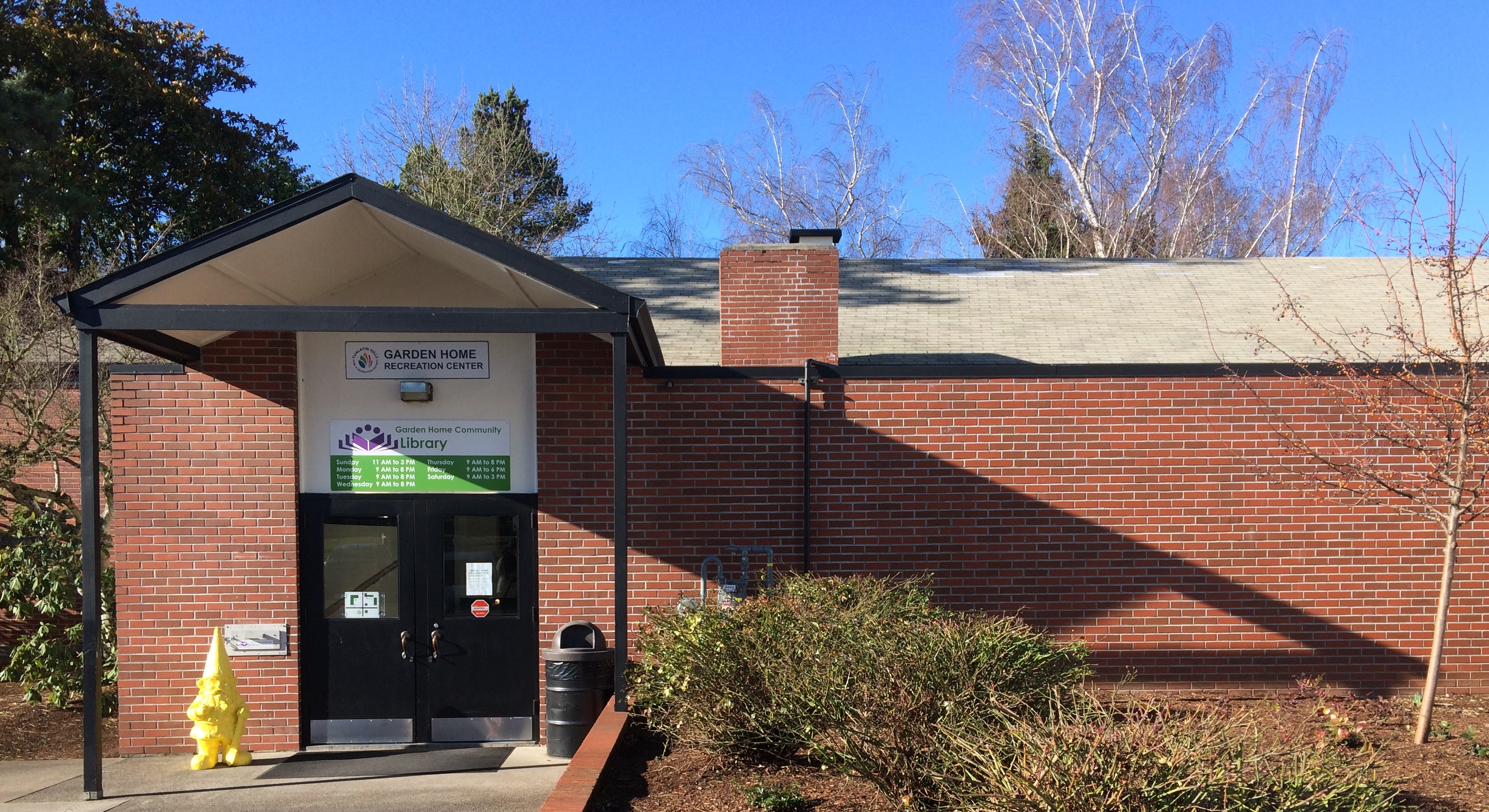 Garden Home Recreation Center was one of the first recreation facilities in the nation to include a community library, and a great library it is!